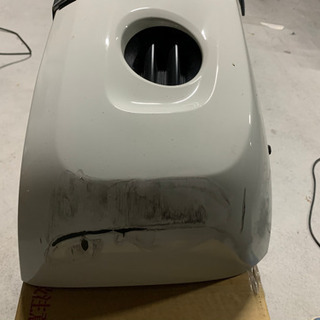 XZU 605 ダイナ  デュトロ 2t  純正　メッキバンパー