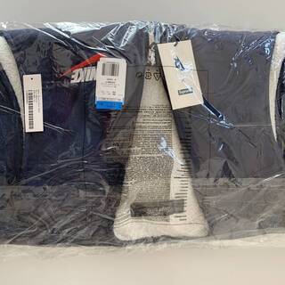 Supreme x Nike Reversible Nylon Sherpa Vestの画像