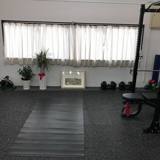 京橋の正社員or業務委託パーソナルトレーナー募集！！月収１７万～の画像