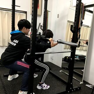 京橋の正社員or業務委託パーソナルトレーナー募集！！月収１７万～の画像