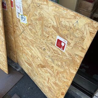中古　OSB木材　圧縮ボード　DIY  約85×70cm  (サイズいろいろ）の画像