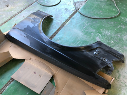 新品保管　gx71 マークⅡ 左フロントフェンダー　一ヶ所凹みあり