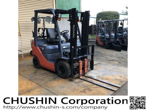 サイドシフト　1.5トン　経済的　エンジンフォークリフト　ガソリン＆LPガス(切替式)　関東輸送費無料(条件有)