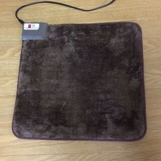●ホットクッション　45cm×45cm 取扱説明書付き ワタナベ...