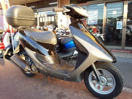 NO.3620　ライブディオ （ＤＩＯ）２サイクルエンジン　リヤボックス付き　ブラック　☆彡