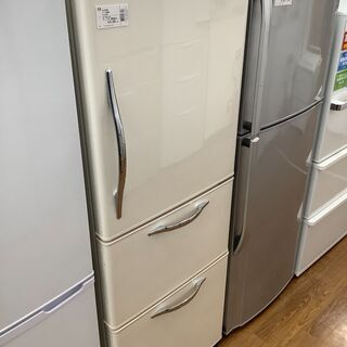 HITACHI 日立　3ドア冷蔵庫　R-S27AMV　2011年...