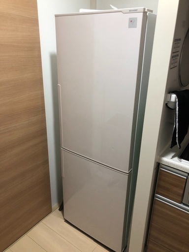 271L・2015年製の冷蔵庫です