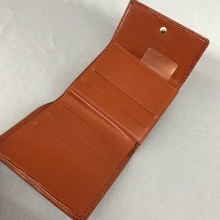 LV ルイヴィトン エピ ブラウンレザー 折財布の画像