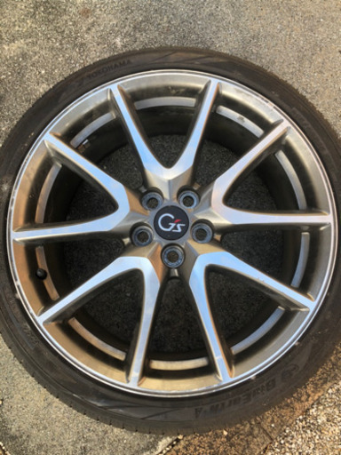 タイヤ　215/40  R18  お取引中