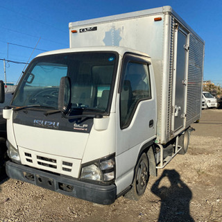 H１８年式　エルフ　アルミバン２．０トン　車検なし