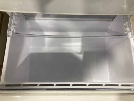AQUA 272L 3ドア冷凍冷蔵庫 AQR-271E 2016年製