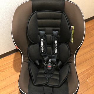 チャイルドシート 新生児から ブラウンの画像