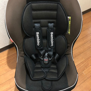 チャイルドシート 新生児から ブラウンの画像