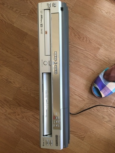ビデオデッキとDVDデッキの一体型