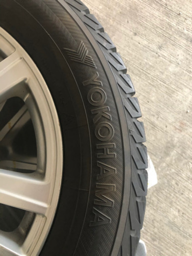 スタッドレスタイヤ　ヨコハマ