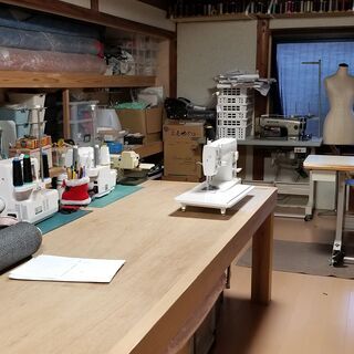 お洋服のリメイク、お直し、布もの縫製たまわります。 − 和歌山県