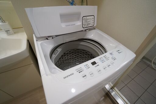 民泊家具、電気製品一式売ります！