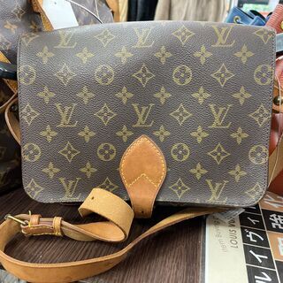 LOUIS VUITTON ルイヴィトン モノグラム M51252 カルトシエール