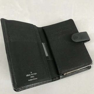 LV ルイヴィトン 黒エピ コンパクト がま口折財布