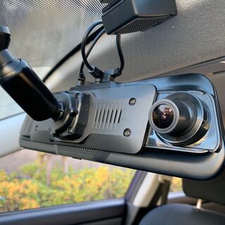 アクセラスポーツ２０Ｓ　Ｈ17年　検3年2月　走行83,000ｋｍ　社外ナビ＆地デジＴＶ　ドラレコ＆バックカメラ　ＥＴＣ　社外レーダー　純正エアロ＆１６AW　社外グリル　ルーフスポイラーの画像