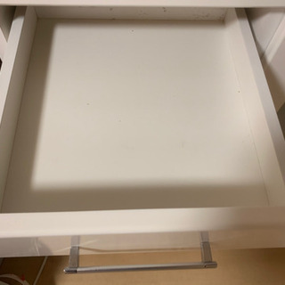 食器棚　カップボードの画像