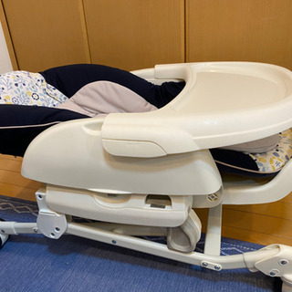 コンビ　ハイローチェア