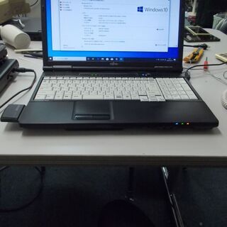 中古ノートPC　LIFEBOOK A561/D　15.6インチ液...