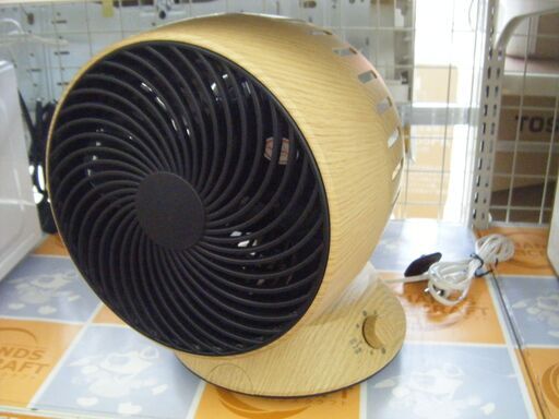 KOM　サーキュレータ　HTS-F118　2019年製　中古品