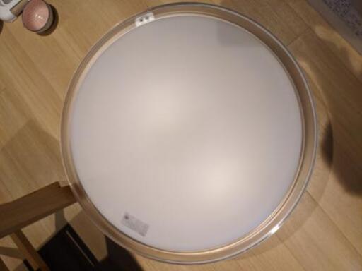 引取者きまりました　東芝　シーリングライト　LED