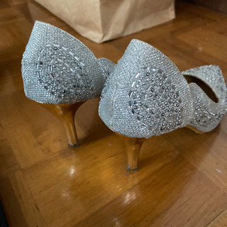 キラキラパンプスの画像