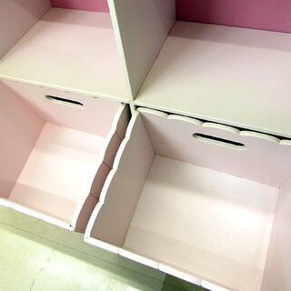 札幌市/清田区 マザーガーデン/Mother garden 野いちご 木のおうち型本棚 屋根型 ピンク 収納棚 ままごとの画像