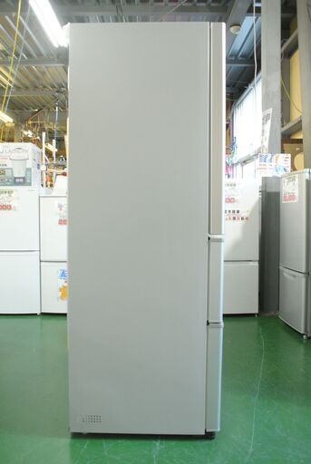 日立 ３ドア冷蔵庫 2016年製 R-K320GV。清掃・動作確認済。 当店の不具合時返金保証3ヵ月付き。