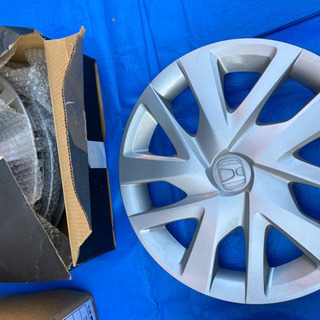 ホンダ純正N-BOX用スチールホイールとホイールキャップ4個の画像