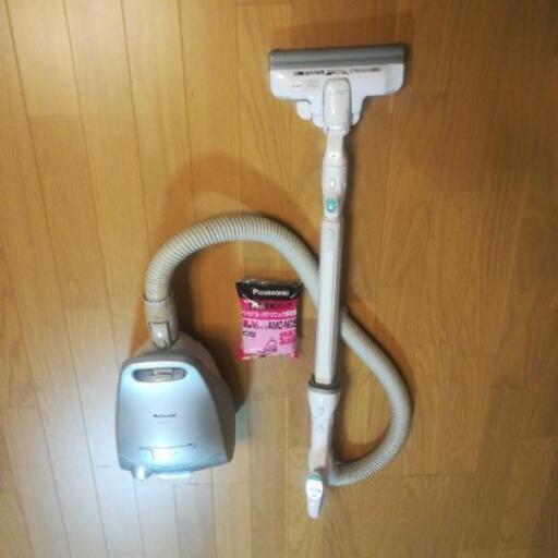 ナショナル　掃除機　MC-P700J
