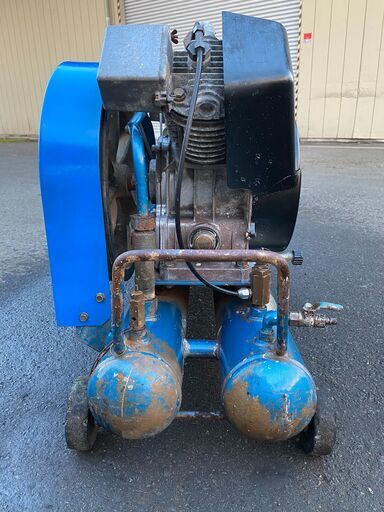 整備済 イワタ 2気筒 7Kgf/c㎡ 5馬力 エンジンコンプレッサ SUE-222P 現物確認 初期不良対応OK
