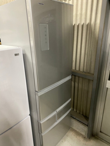 お薦め品‼️美品‼️東芝5ドア冷蔵庫 426L 2015年