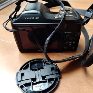 ￥100 Nikon ニコンのカメラ 中古 恐らく故障の画像