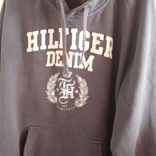 古着　TOMMY HILFIGERパーカー
