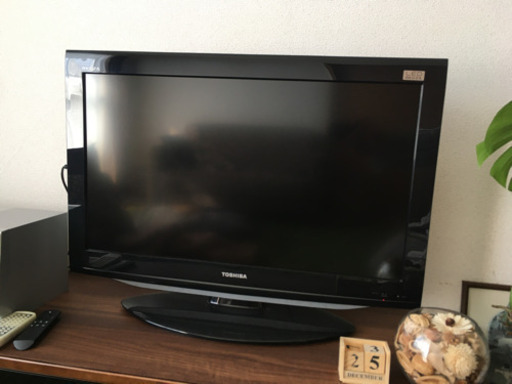 液晶テレビLED REGZA 32型　2010年式