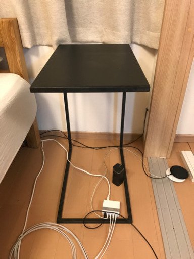 West Elm ベッドサイドテーブル