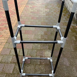 【100円譲ります】タイヤラック
