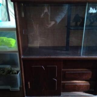 レトロ　家具　本棚　ガラス棚　飾り棚に。の画像