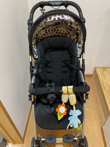 【交渉中】美品　アップリカのベビーカーA型