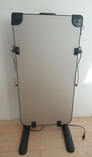 【交渉中】東芝　ズボンプレッサー　HIP-T21