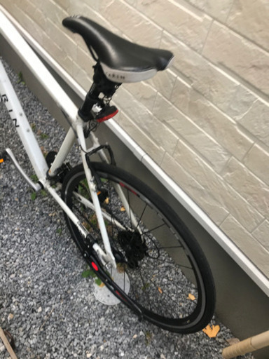 ロードバイク　クロスバイク　自転車　