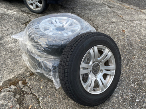 ジムニー　アルミスタッドレス　バリ溝　美品