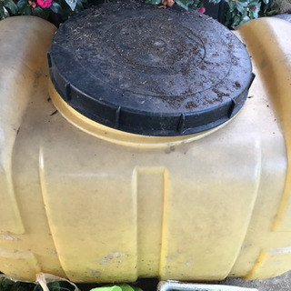 水タンク　貯水タンク　200L