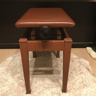 ピアノ用椅子　YAMAHAの画像