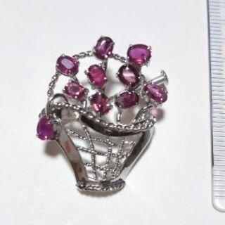 ⚛️花籠ルビー❇️ﾌﾞﾛｰﾁ兼ﾄｯﾌﾟ⚛️9.500円❇️