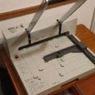 裁断機　自炊　漫画